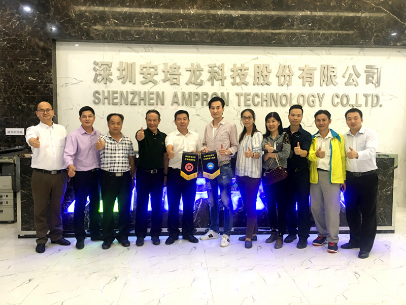 【政企交流】龙岗区平湖街道工商联(商会)企业家莅临RM新时代专业团队-首页科技考察交流